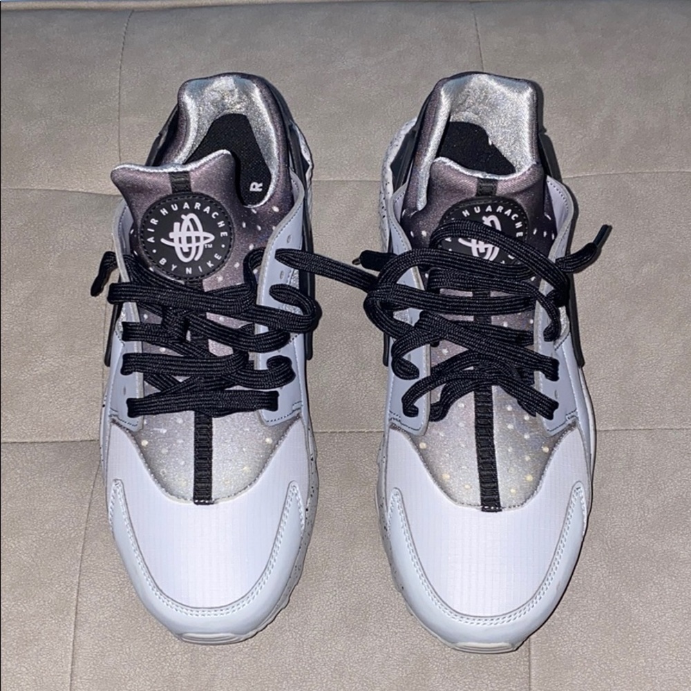 HURACHE SNEAKERS